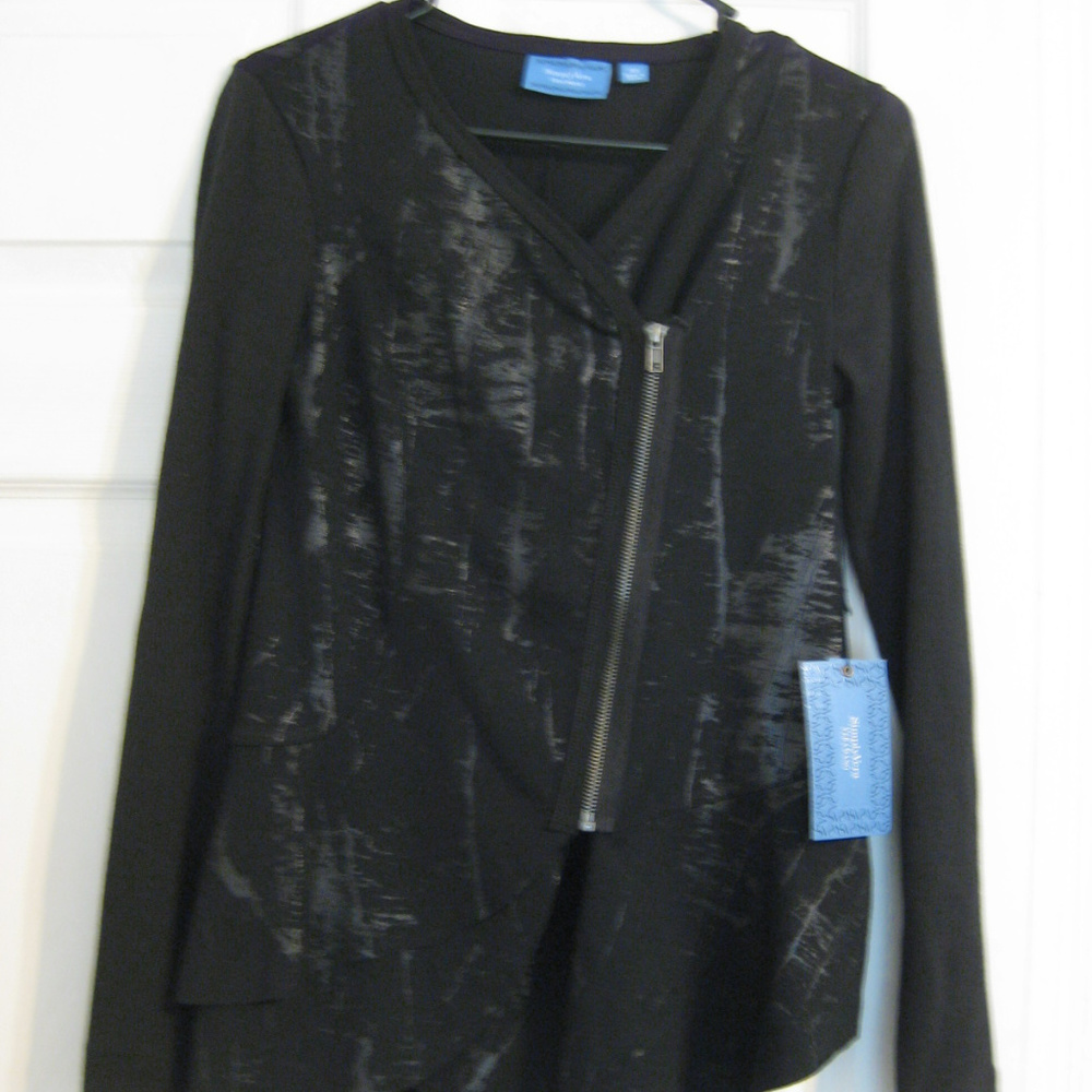 Simply Vera Wang Long Sleeved Top